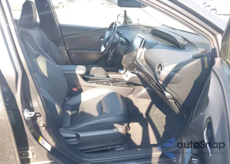 2017 Toyota Prius Prime z USA, uszkodzony, nr VIN JTDKARFP7H3048796